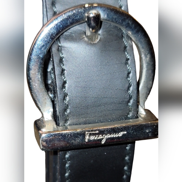 VTG Authenticated Salvatore Ferragamo shoulder bag leather black silver metal - Picture 6 of 9